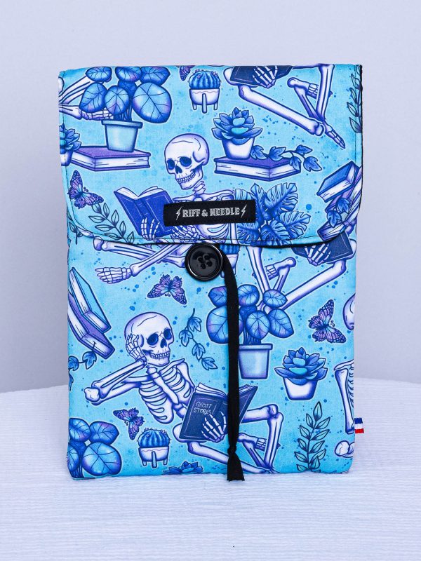 Pochette à livre grand format — Squelettes lecteurs – bleu