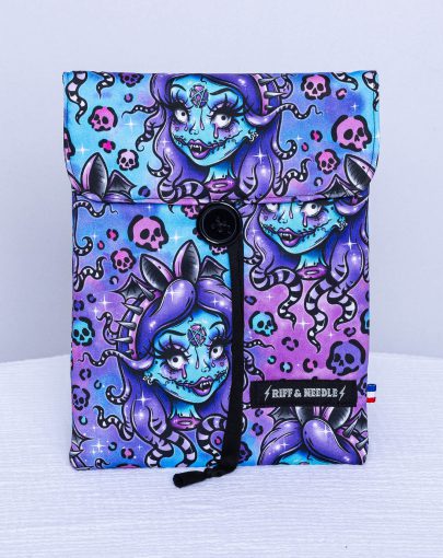 Pochette à livre petit format — Creepy Alice