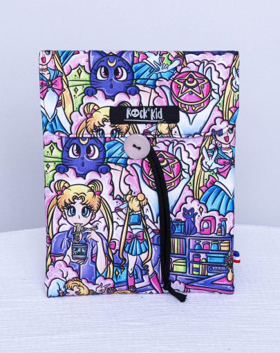 Pochette à livre petit format — Guerrières de la lune