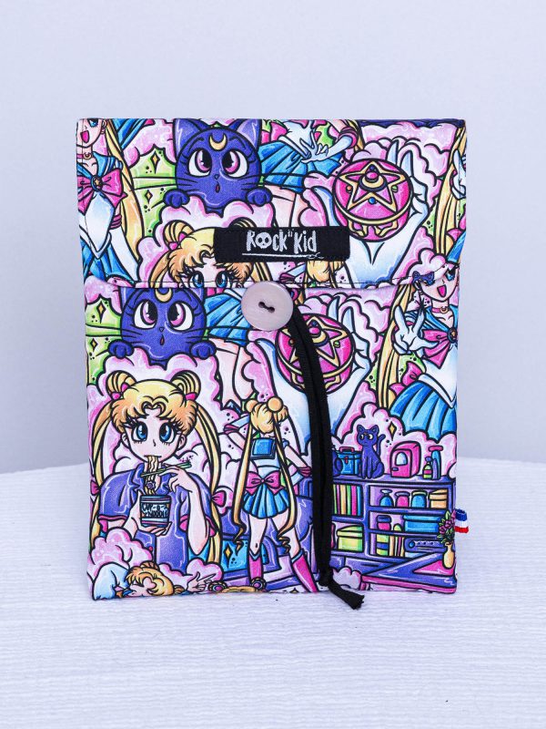 Pochette à livre petit format — Guerrières de la lune