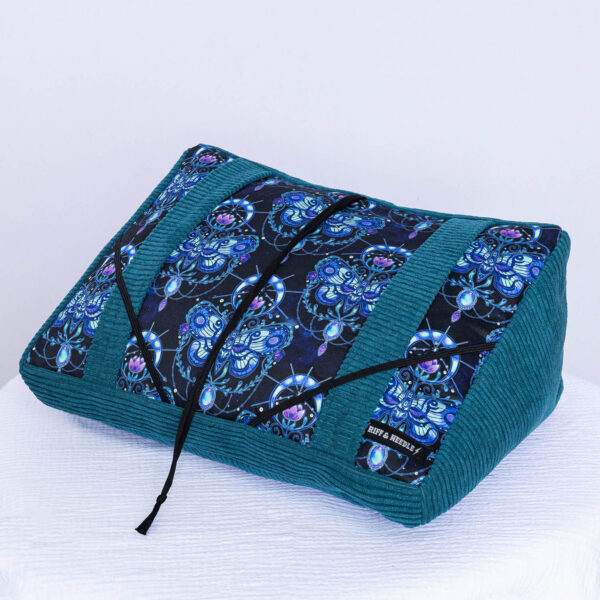 Coussin de lecture prêt à expédier — Papillons bijoux