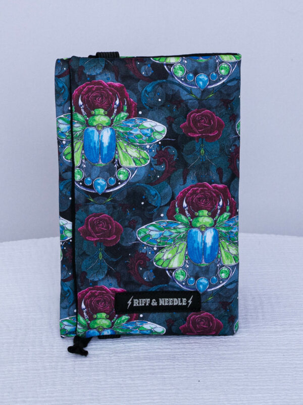 Couvre-livre de poche — Scarabées bijoux