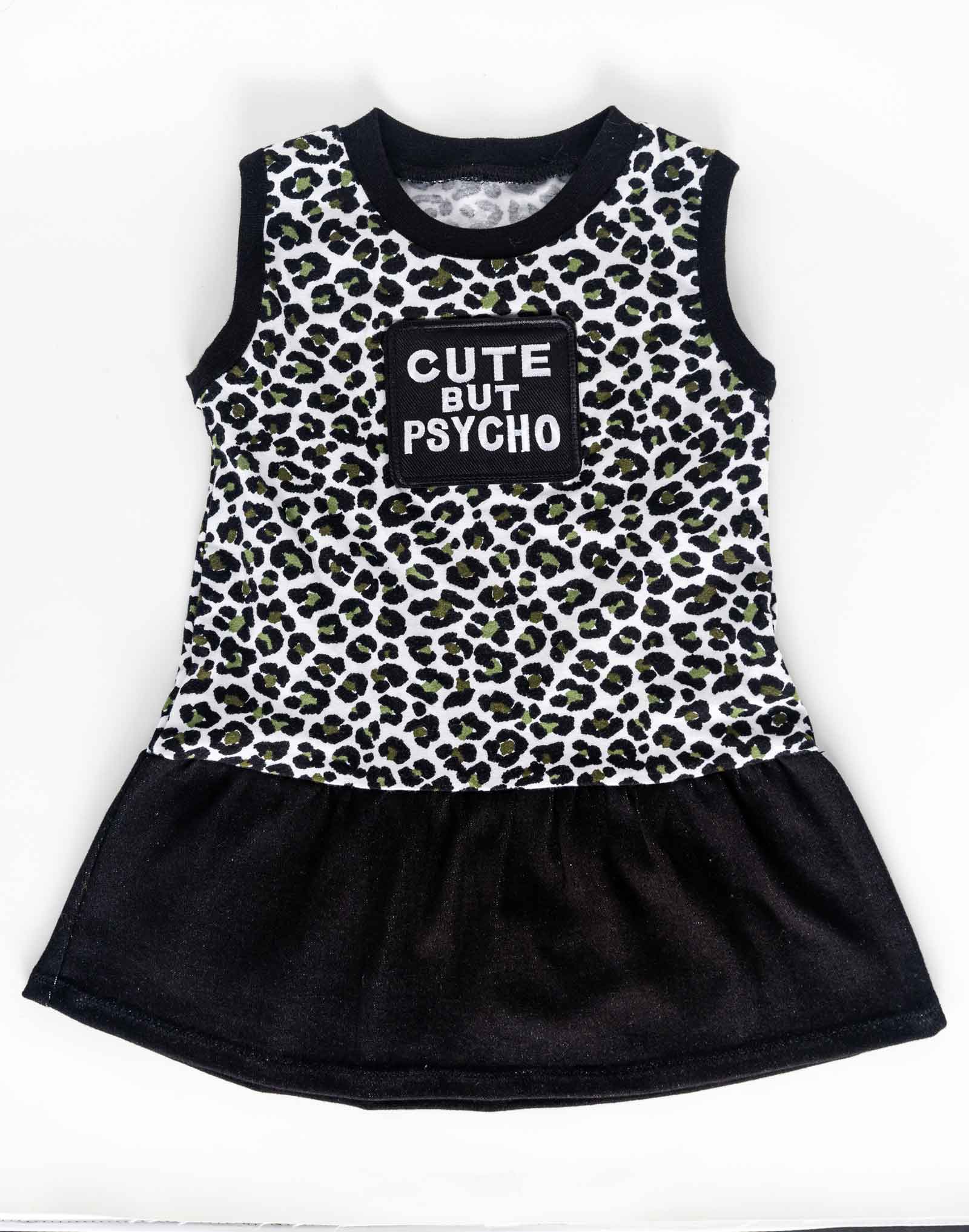 Robe cousue main rock cute but psycho