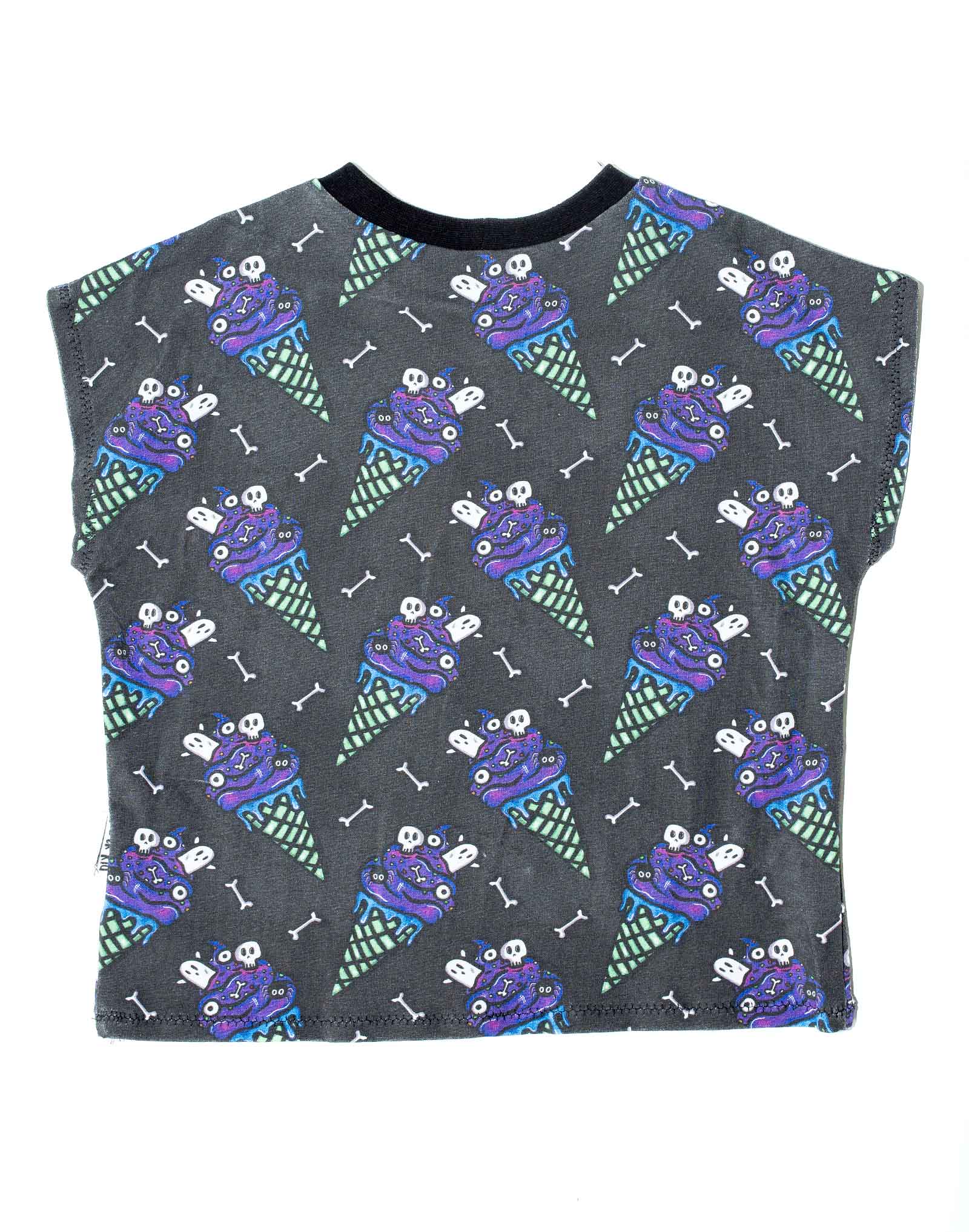 Tshirt cousu main de coupe oversize boxy taille 3-4 ans motif glaces