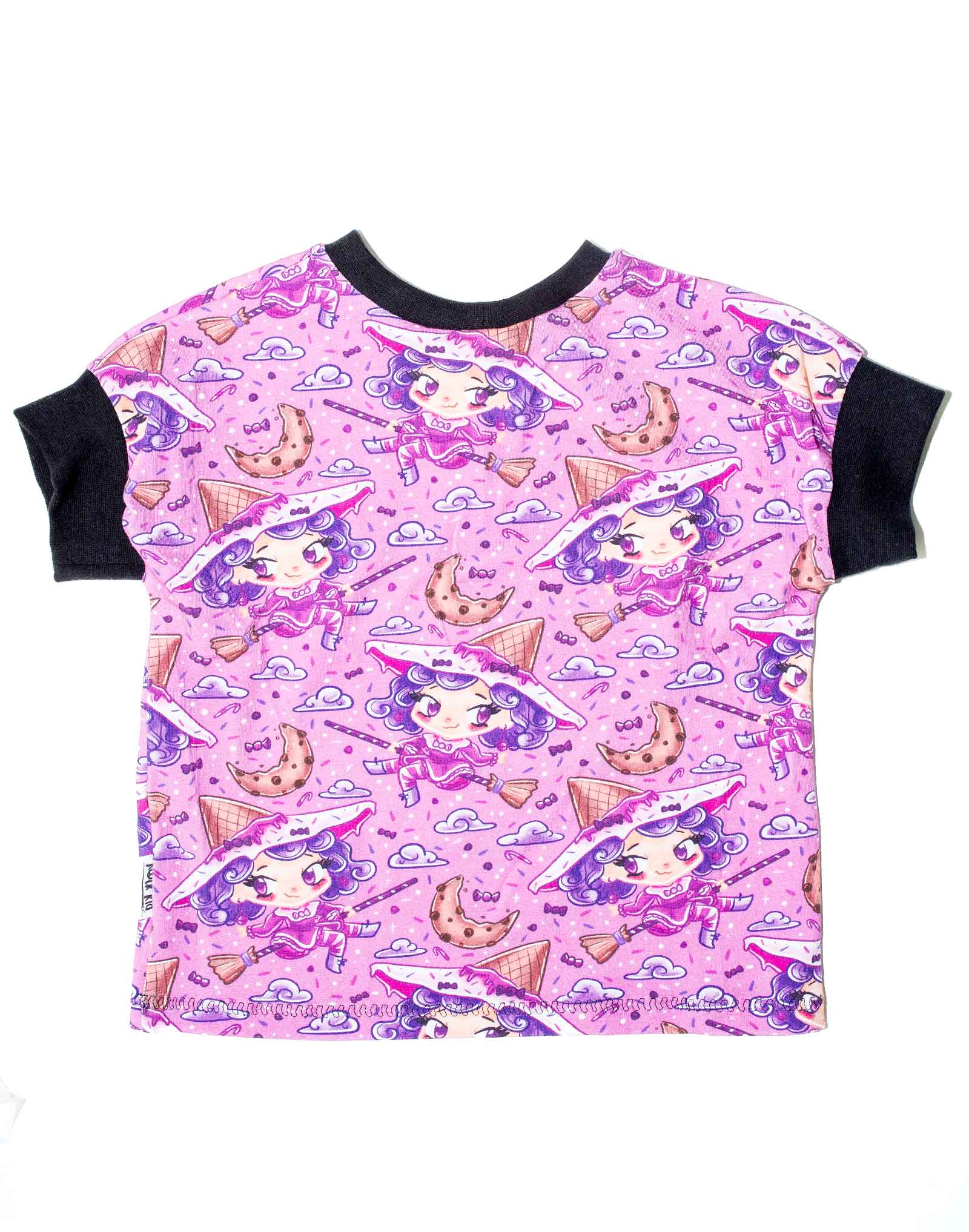 Tshirt cousu main de coupe oversize boxy taille 3-4 ans motif sorciere cookies